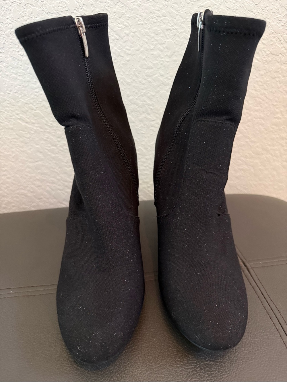 ✨Sparkles✨ Marc Fisher Black Stretch Sock Ankle Boot with Block Heel 8.5 women’s - Picture 2 of 11